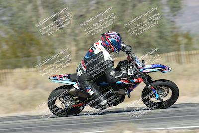 media/Dec-04-2025-Racers Edge (Thu) [[5ebc9f124d]]/3-B Group/5-Session 2 Turn 2 inside Speed Pans/